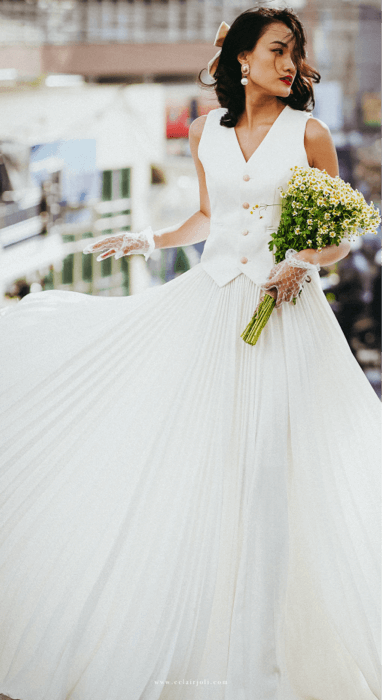 Extraordinary wedding dress from Studio D'OR - Facebook